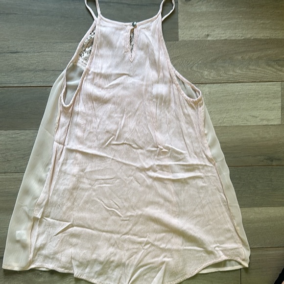 Light pink tank - Picture 5 of 6